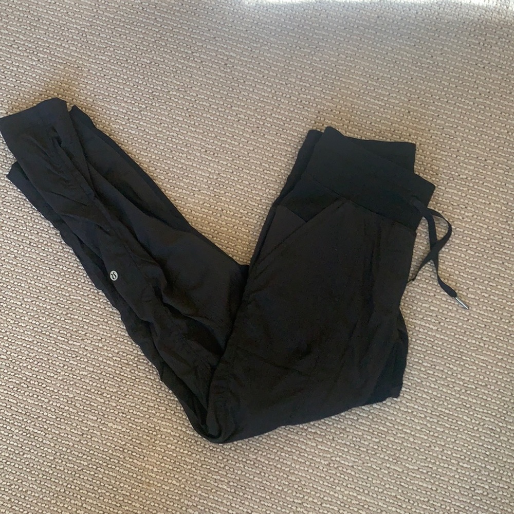 Lululemon Dance Studio 7/8 Pant